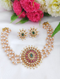 Attractive Flower Pearl Necklace