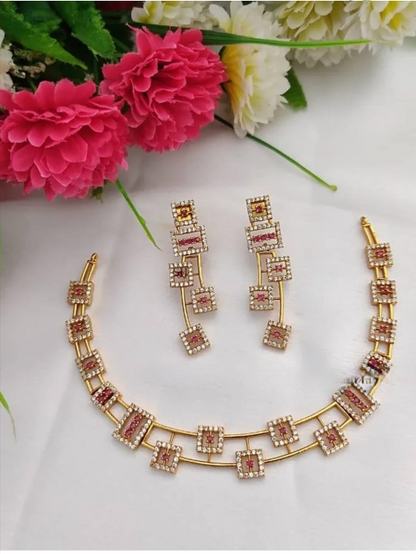 Elegant square design gold finish necklace