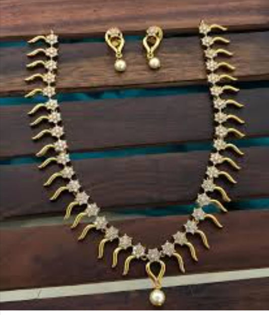 Trendy AD Necklace